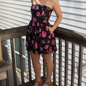 Black Strapless Floral Mini Dress with Pockets